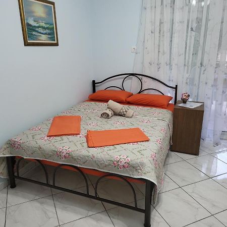 Thea Sea Apartment Nea Moudania Exterior photo